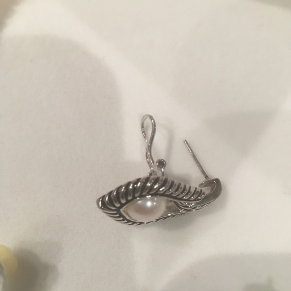 Mandarin Cultured Pearl Necklace and Earings - Picture 3 of 5